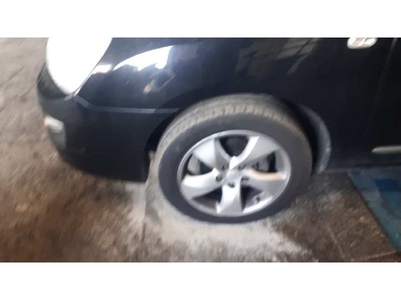 kia carens (un) del año 2007