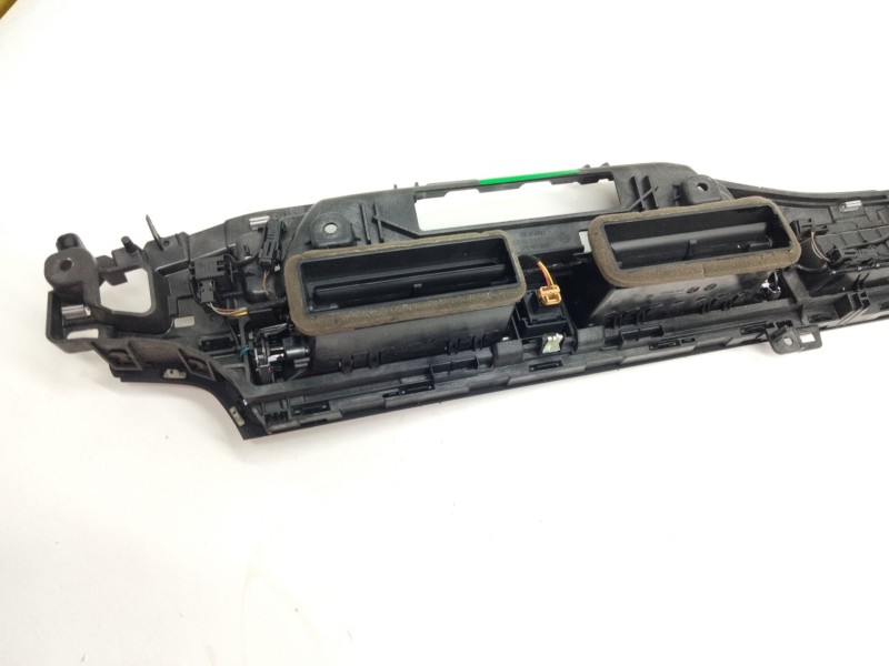 Recambio de aireador central para audi a4 berlina (8w2) 2.0 16v tdi referencia OEM IAM 8W1820902D  