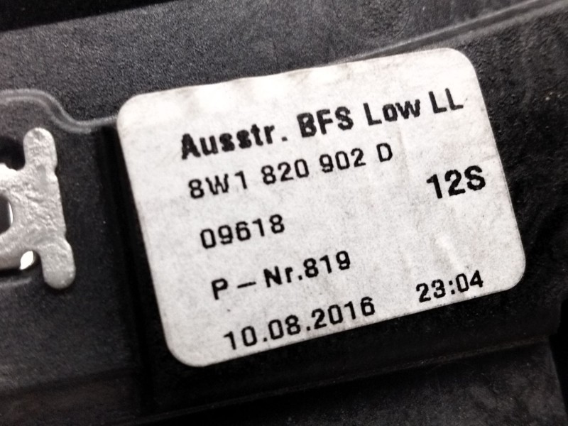 Recambio de aireador central para audi a4 berlina (8w2) 2.0 16v tdi referencia OEM IAM 8W1820902D  