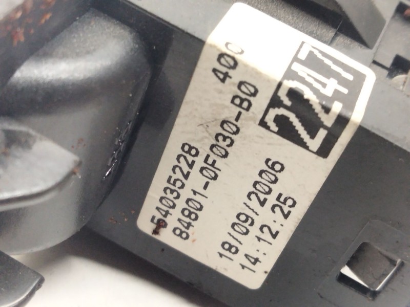 Recambio de mando elevalunas trasero izquierdo para toyota corolla verso (zer_, zze12_, r1_) 2.2 d-4d (aur10_) referencia OEM IA