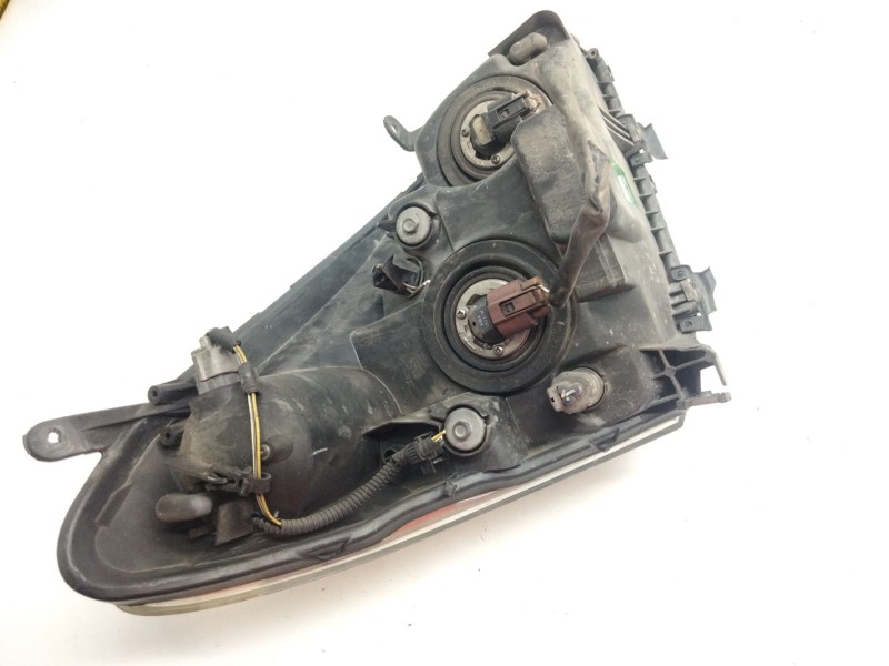 Recambio de faro izquierdo para toyota corolla verso (zer_, zze12_, r1_) 2.2 d-4d (aur10_) referencia OEM IAM   