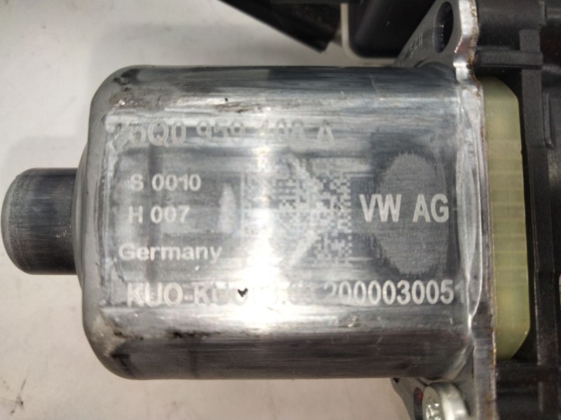 Recambio de elevalunas trasero derecho para seat ateca (kh7) referencia OEM IAM 5Q0959408A  