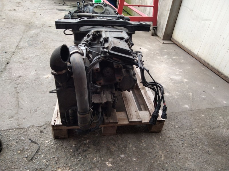 Recambio de caja cambios para scania r480 referencia OEM IAM 118926  
