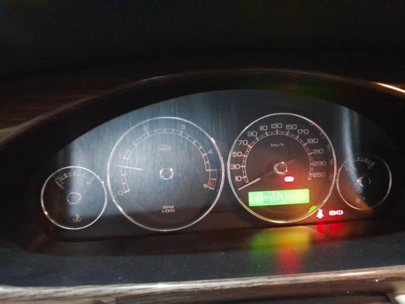 jaguar x-type del año 2008