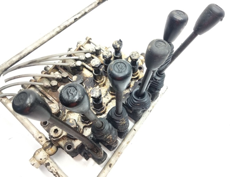 Recambio de mando distribuidor para lecsor fb-1360 referencia OEM IAM   