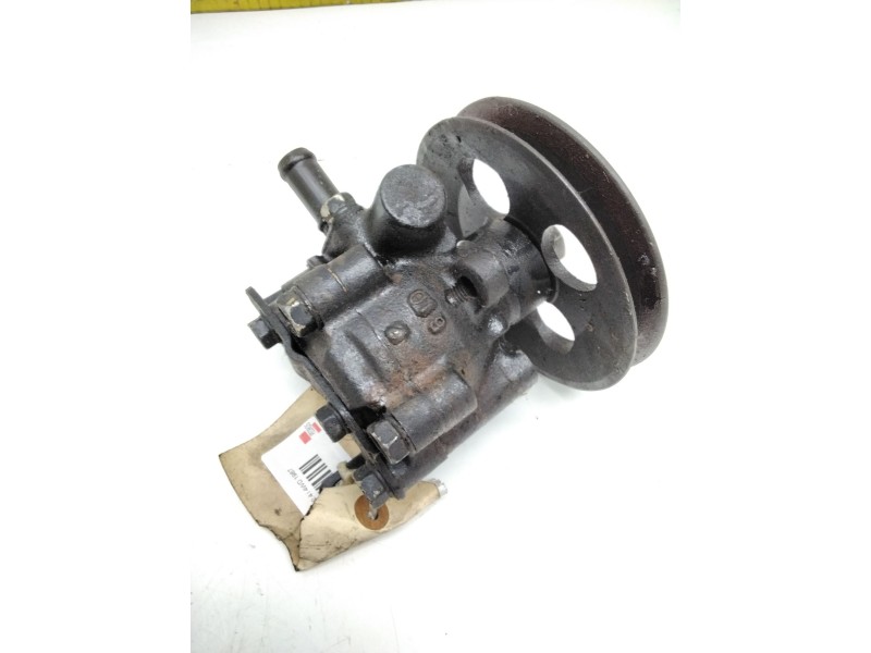 Recambio de bomba direccion para nissan terrano i (wd21) 2.4 i 4wd referencia OEM IAM 491100F900 UNISIA 270330045