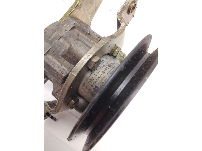 Recambio de bomba direccion para nissan terrano ii (r20) 2.7 td 4wd referencia OEM IAM 491100F003 7692974101 ZX