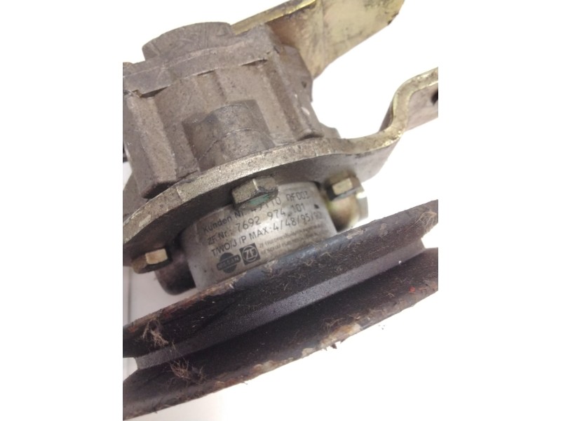 Recambio de bomba direccion para nissan terrano ii (r20) 2.7 td 4wd referencia OEM IAM 491100F003 7692974101 ZF