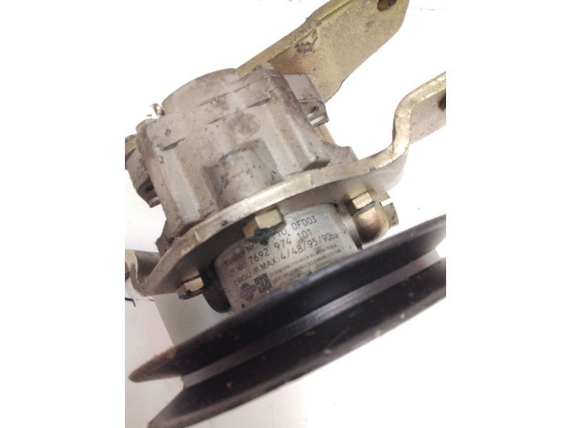 Recambio de bomba direccion para nissan terrano ii (r20) 2.7 td 4wd referencia OEM IAM 491100F003 7692974101 ZF