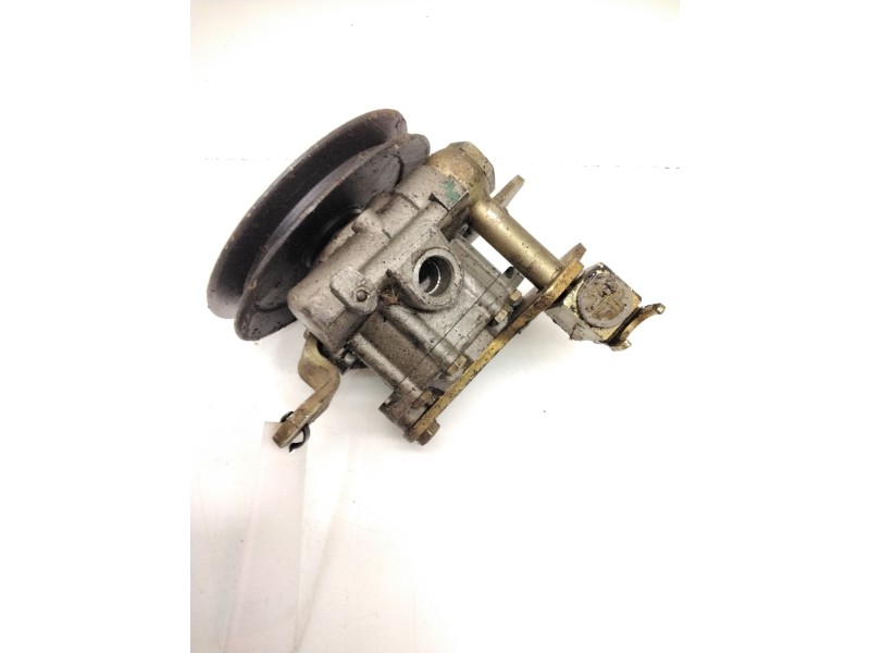 Recambio de bomba direccion para nissan terrano ii (r20) 2.7 td 4wd referencia OEM IAM 491100F003 7692974101 ZF