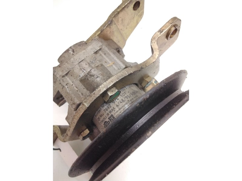 Recambio de bomba direccion para nissan terrano ii (r20) 2.7 td 4wd referencia OEM IAM 491100F003 7692974101 ZF