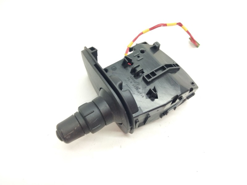 Recambio de mando luces para renault modus 1.4 16v referencia OEM IAM 88102002  