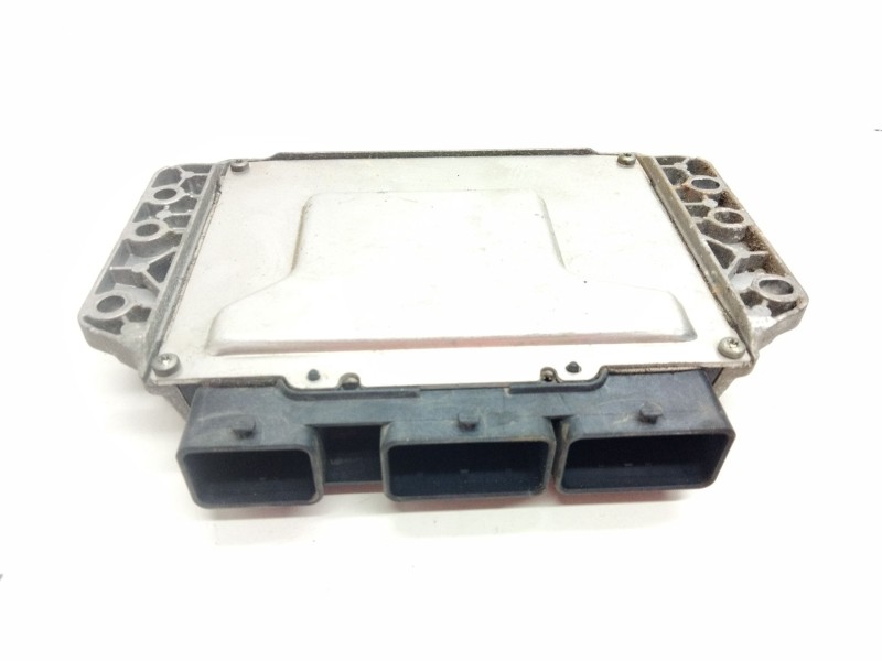 Recambio de centralita motor uce para renault modus 1.4 16v referencia OEM IAM 8200376474  