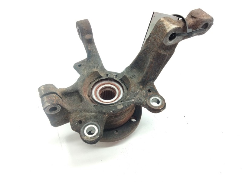 Recambio de mangueta delantera izquierda para renault modus 1.4 16v referencia OEM IAM   