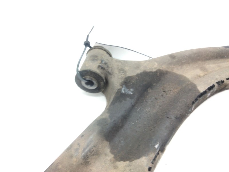 Recambio de brazo suspension inferior delantero derecho para renault modus 1.4 16v referencia OEM IAM   
