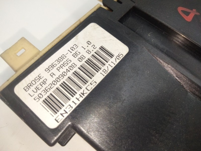 Recambio de elevalunas delantero derecho para citroën c4 berlina vtr plus referencia OEM IAM 996388103  