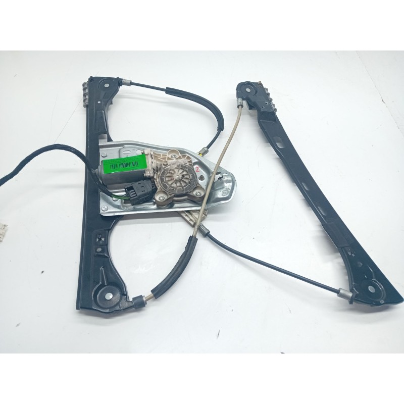 Recambio de elevalunas delantero izquierdo para mercedes-benz clase c (w203) c 180 kompressor (203.046) referencia OEM IAM A2037