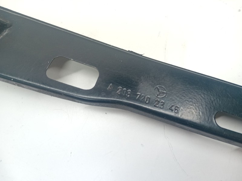 Recambio de elevalunas delantero izquierdo para mercedes-benz clase c (w203) c 180 kompressor (203.046) referencia OEM IAM A2037