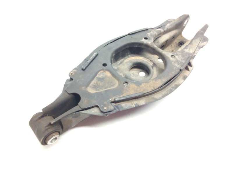 Recambio de brazo suspension inferior trasero derecho para mercedes-benz clase c (w203) c 180 kompressor (203.046) referencia OE