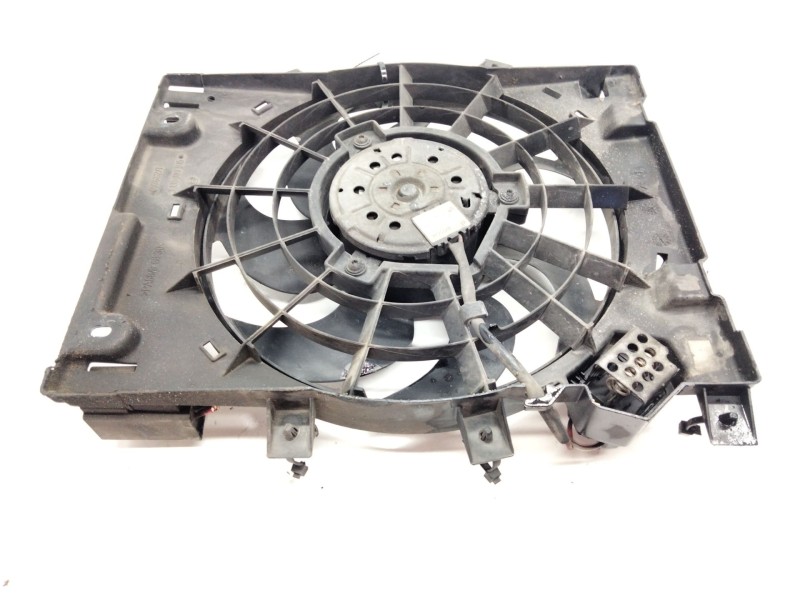 Recambio de electroventilador radiador aire acondicionado para opel astra h ber. 1.7 16v cdti referencia OEM IAM 13132559 014030