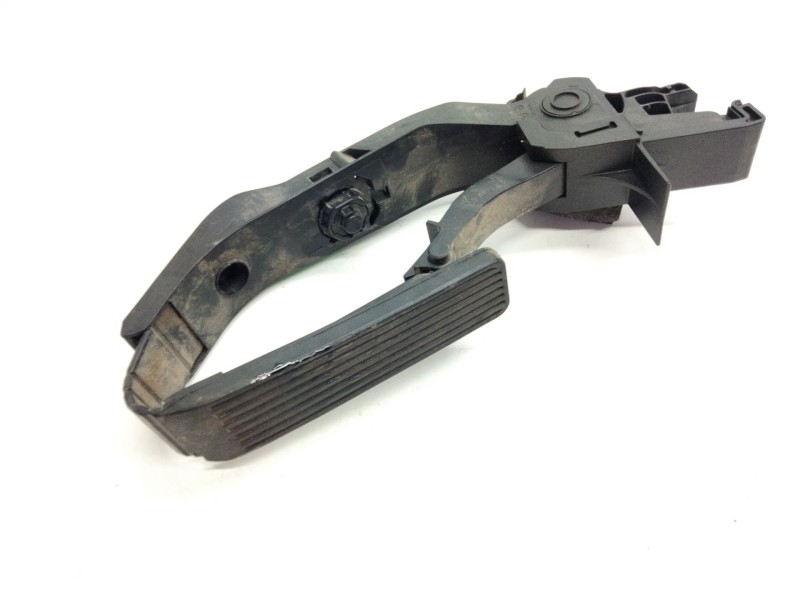 Recambio de pedal acelerador para mercedes-benz clase c (w203) c 180 kompressor (203.046) referencia OEM IAM A2113000404  