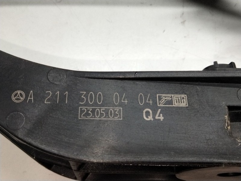 Recambio de pedal acelerador para mercedes-benz clase c (w203) c 180 kompressor (203.046) referencia OEM IAM A2113000404  