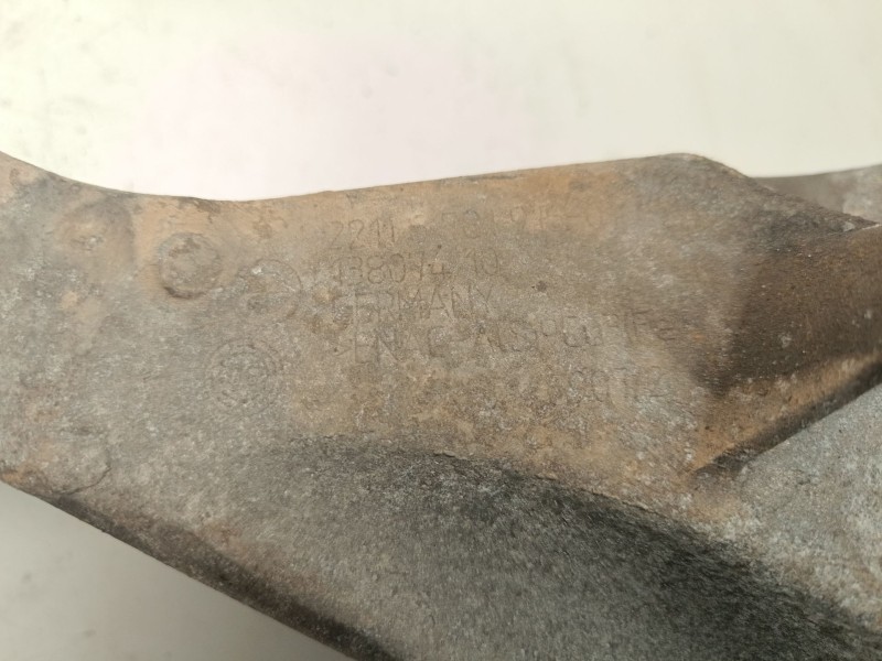 Recambio de soporte motor derecho superior para bmw serie 3 touring (e91) referencia OEM IAM 13807410  