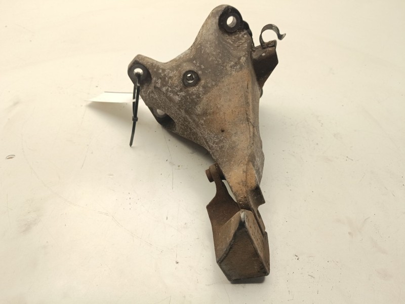 Recambio de soporte motor derecho superior para bmw serie 3 touring (e91) referencia OEM IAM 13807410  