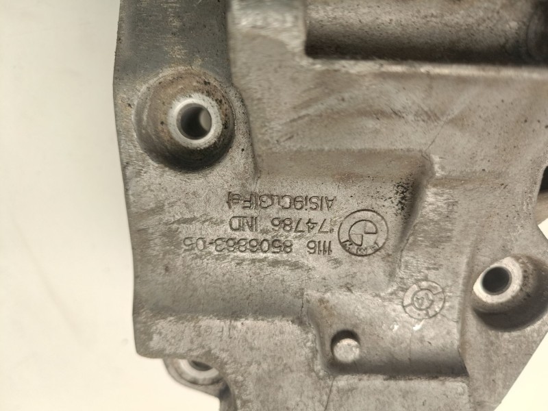 Recambio de soporte alternador para bmw serie 5 gran turismo (f07) referencia OEM IAM 8506863-05  