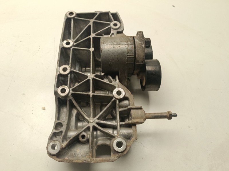 Recambio de soporte alternador para bmw serie 5 gran turismo (f07) referencia OEM IAM 8506863-05  