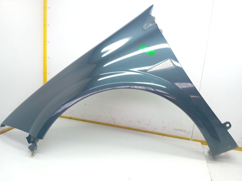 Recambio de aleta delantera izquierda para renault megane ii berlina 5p 1.5 dci diesel referencia OEM IAM   