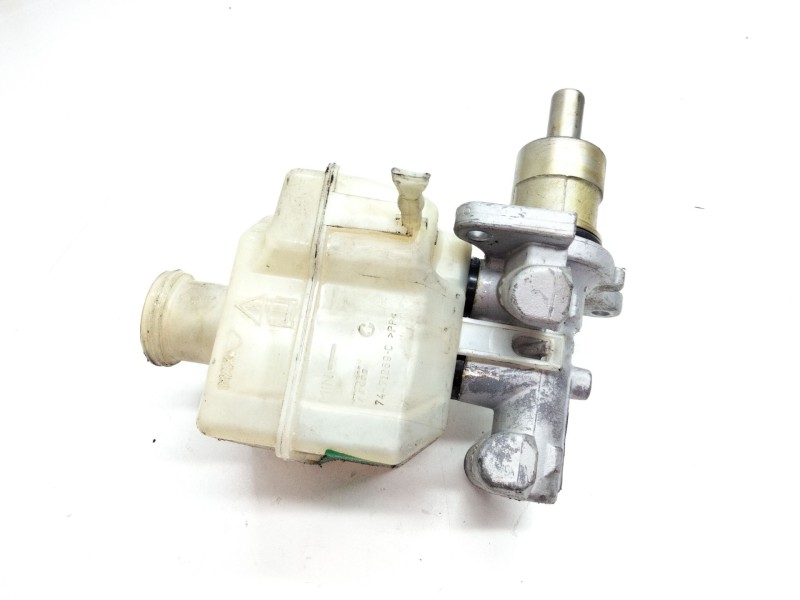 Recambio de bomba freno para land rover discovery v6 td hse referencia OEM IAM 74471269C  