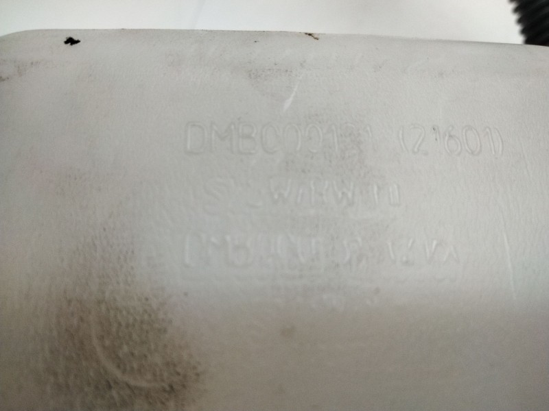 Recambio de deposito limpia para land rover discovery v6 td hse referencia OEM IAM DMBC00121  