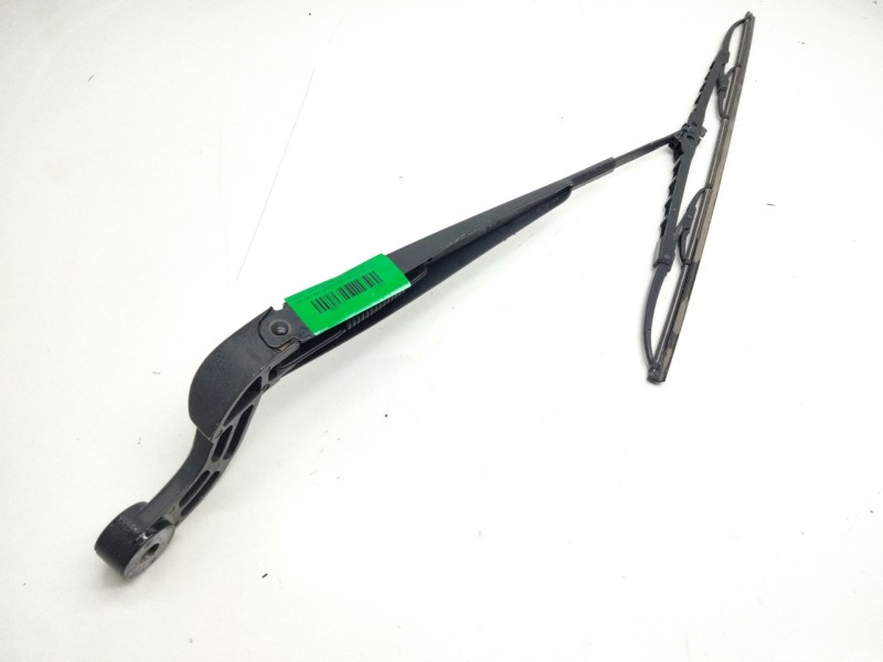 Recambio de brazo limpia delantero derecho para land rover discovery v6 td hse referencia OEM IAM   