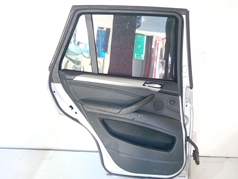 Recambio de puerta trasera izquierda para bmw x5 (e70) 3.0 3.0d referencia OEM IAM   