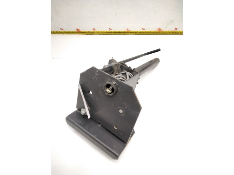 Recambio de soporte rueda repuesto para nissan cabstar e (tl_, vl_) 125.35, 125.45 (tl0, vl0) referencia OEM IAM 57210F3903  NIE