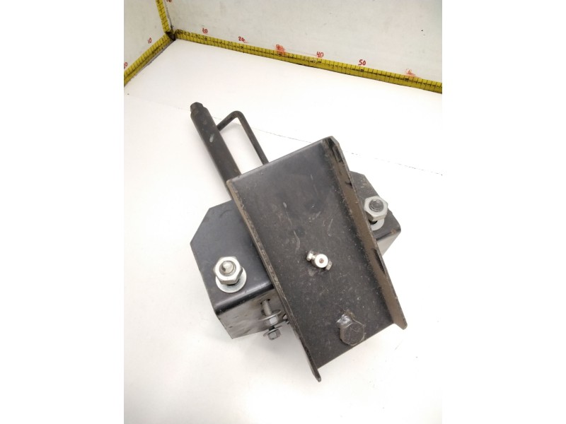 Recambio de soporte rueda repuesto para nissan cabstar e (tl_, vl_) 125.35, 125.45 (tl0, vl0) referencia OEM IAM 57210F3903  NIE