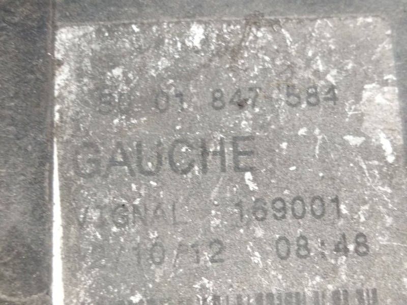 Recambio de piloto trasero izquierdo para renault premium 370.26 g 6x2 referencia OEM IAM 5001847584  