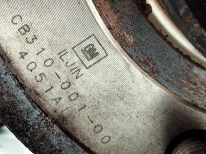 Recambio de mangueta delantera derecha para chevrolet captiva (c100, c140) 2.0 d referencia OEM IAM CB31000100  