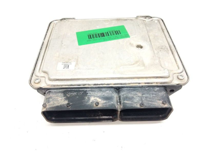 Recambio de centralita motor uce para opel vectra c (z02) 1.9 cdti (f69) referencia OEM IAM 55197152 0281012533 