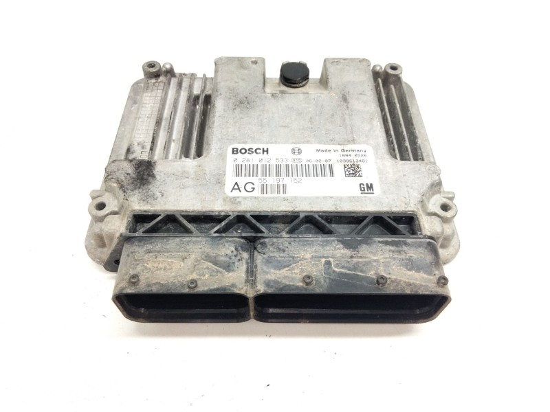 Recambio de centralita motor uce para opel vectra c (z02) 1.9 cdti (f69) referencia OEM IAM 55197152 0281012533 