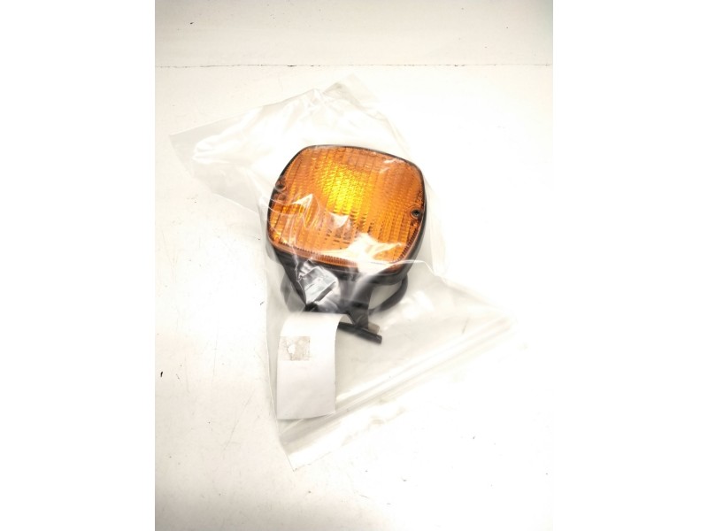 Recambio de piloto trasero central para renault premium 370.26 g 6x2 referencia OEM IAM   