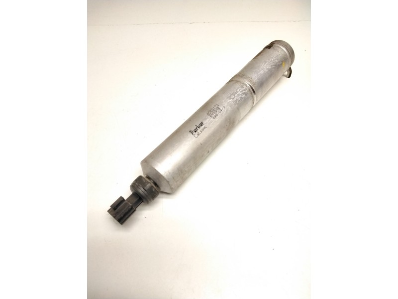 Recambio de filtro secador aire acondicionado para nissan almera tino (v10) 1.8 referencia OEM IAM Q258172 CALSONIC RV03MB