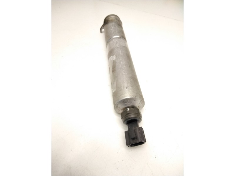 Recambio de filtro secador aire acondicionado para nissan almera tino (v10) 1.8 referencia OEM IAM Q258172 CALSONIC RV03MB