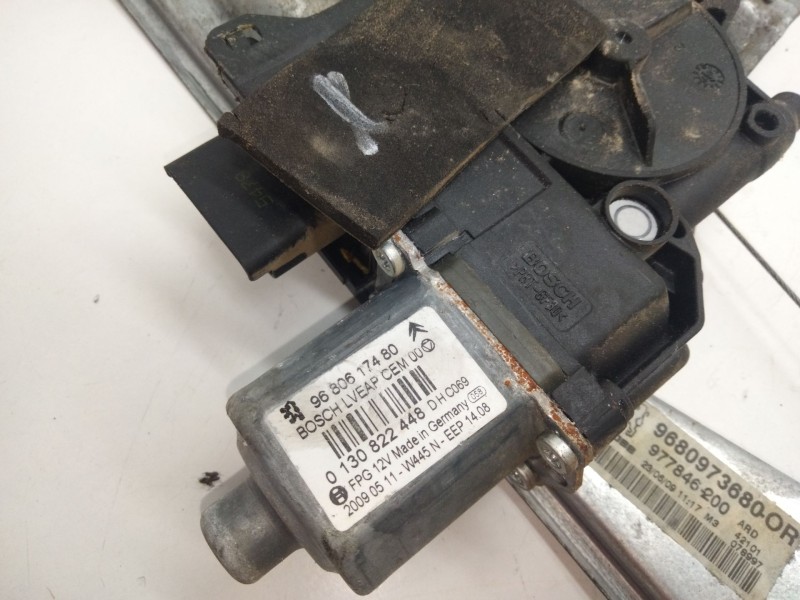 Recambio de elevalunas trasero derecho para peugeot 308 sw premium referencia OEM IAM 9680973680  