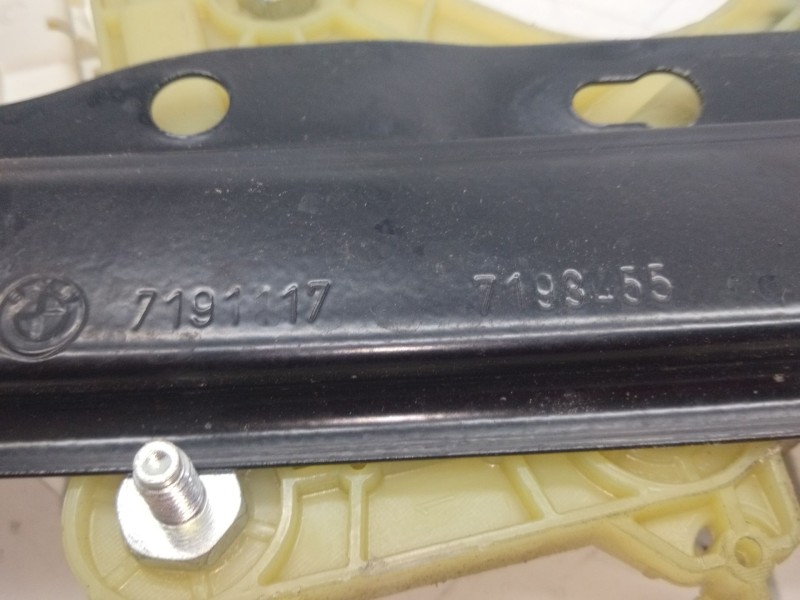 Recambio de elevalunas delantero derecho para bmw 3 coupé (e92) 320 d referencia OEM IAM 7191117  