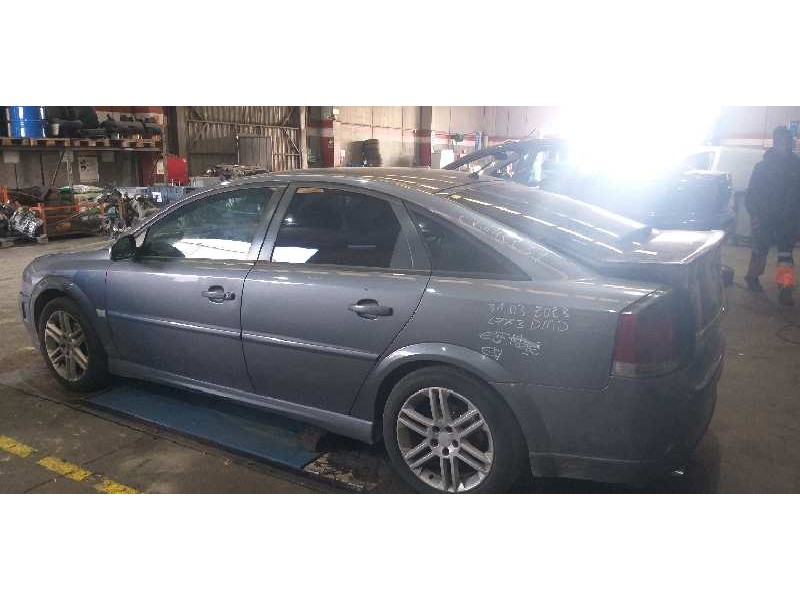 opel vectra c berlina del año 2005