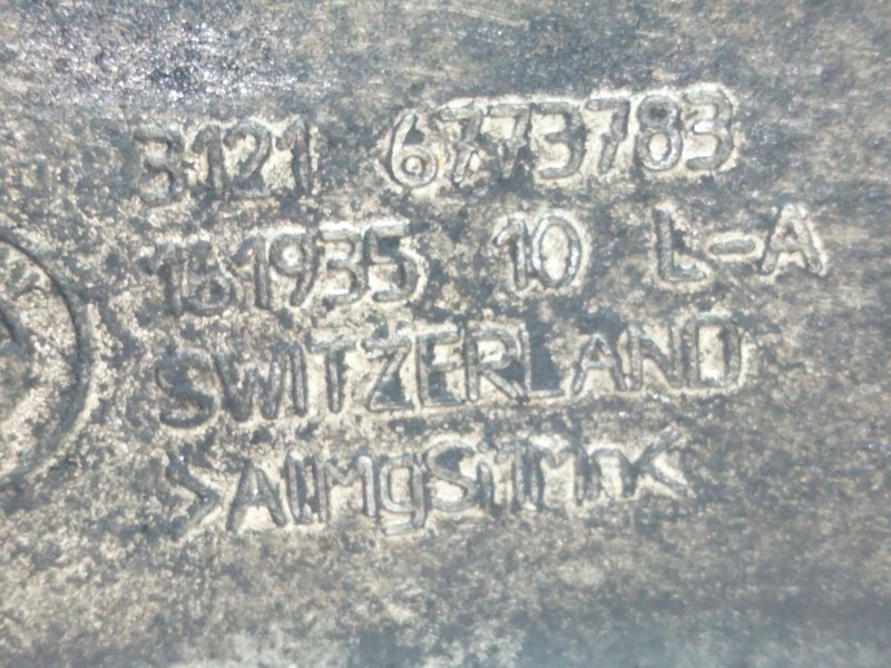 Recambio de mangueta delantera izquierda para bmw x5 (e70) 3.0 3.0d referencia OEM IAM 6773783  