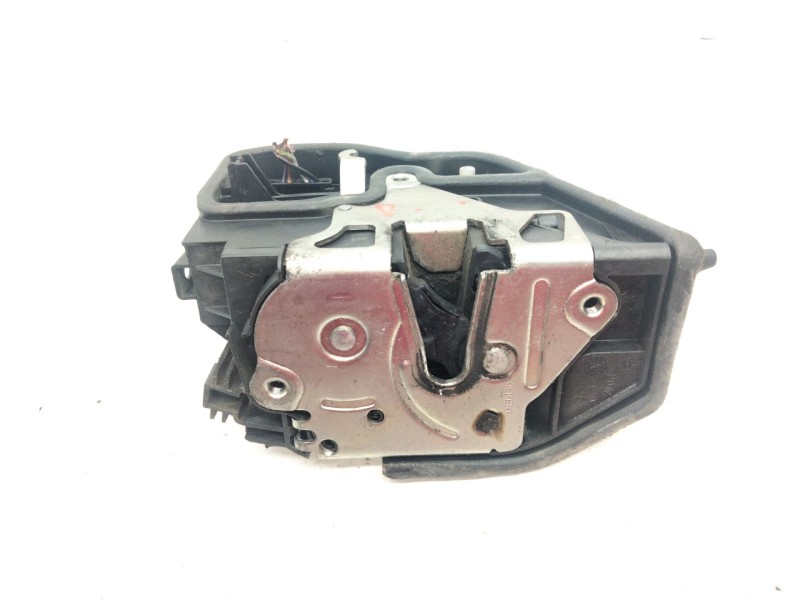 Recambio de cerradura puerta delantera derecha para bmw x3 (e83) 2.0 d referencia OEM IAM 7167074  