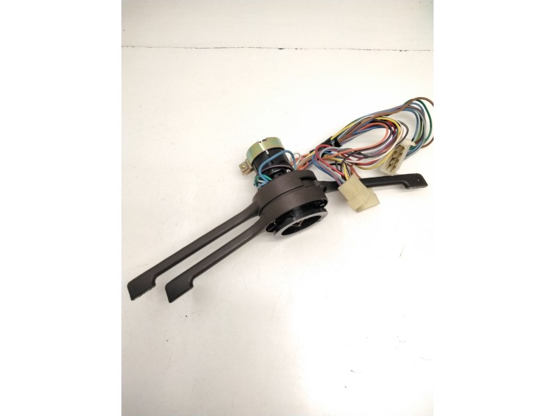 Recambio de mando luces para seat 131 (131a) 2.4 diesel referencia OEM IAM 8293  JAEGER